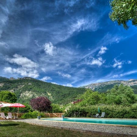 L'Enclos B&B Châtillon-en-Diois Екстериор снимка