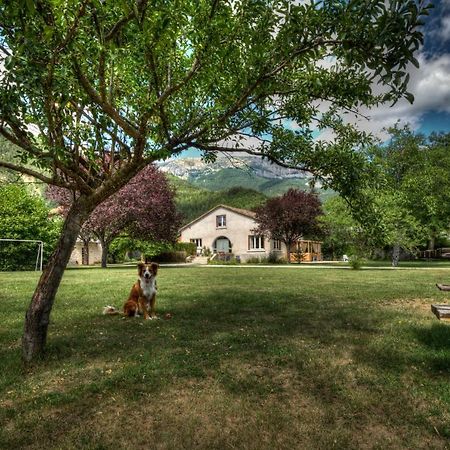 L'Enclos B&B Châtillon-en-Diois Екстериор снимка