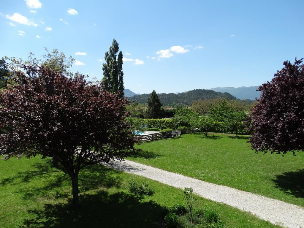 L'Enclos B&B Châtillon-en-Diois Екстериор снимка