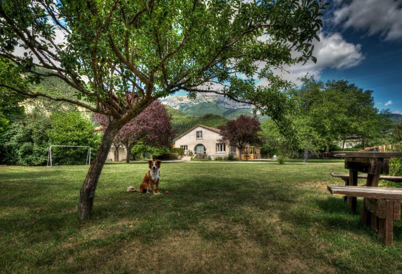 L'Enclos B&B Châtillon-en-Diois Екстериор снимка